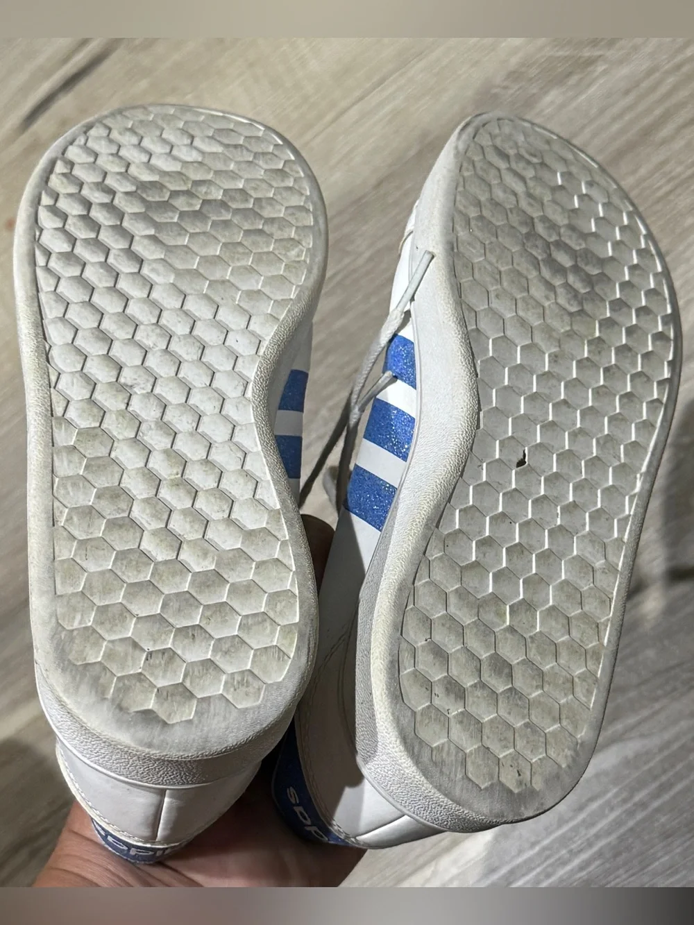 Adidas grand court sneakers white and blue youth size 3